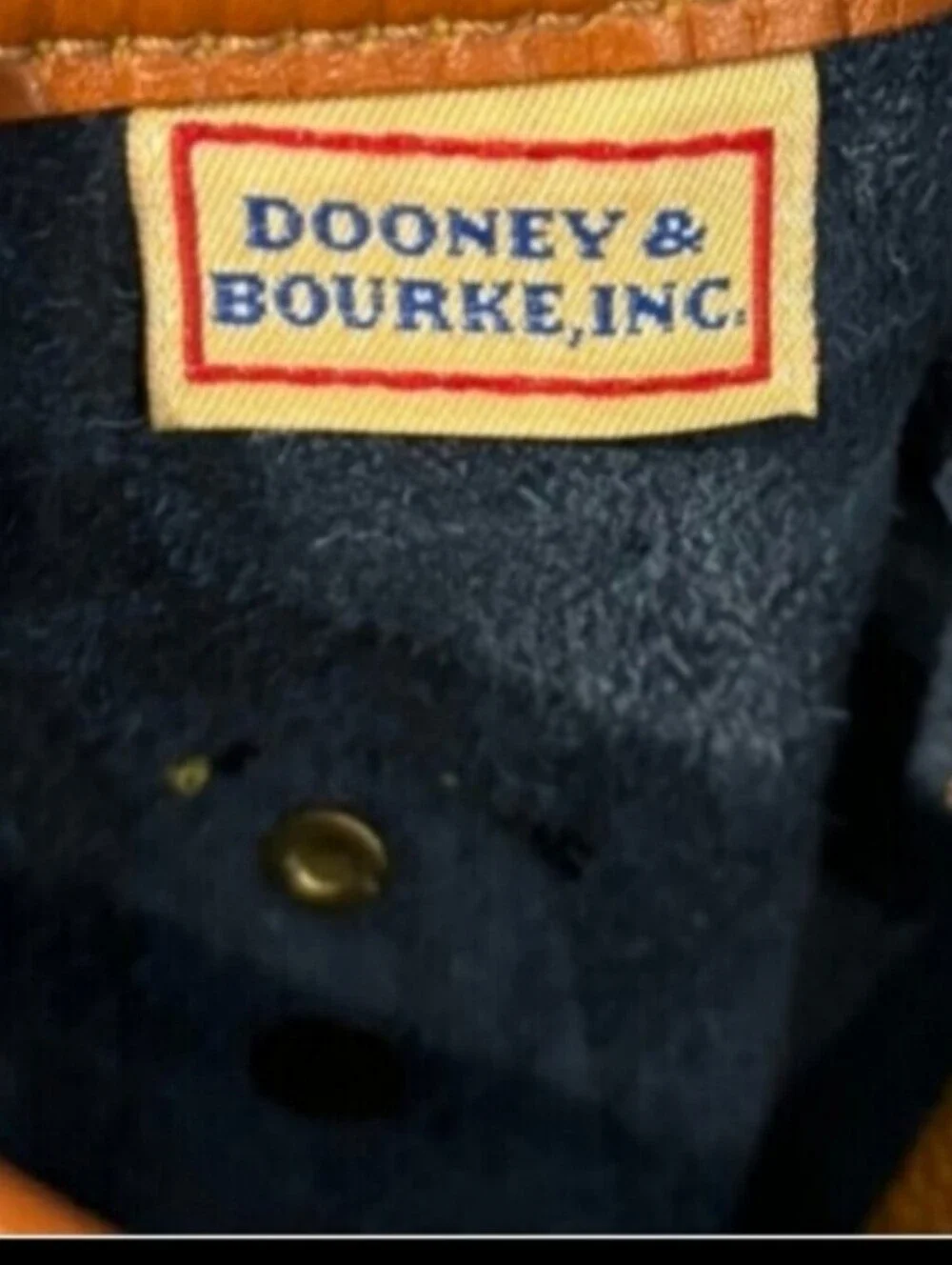 Dooney And Bourke Surrey AWL British Carrier Black Tan Leather Handbag Crossbody